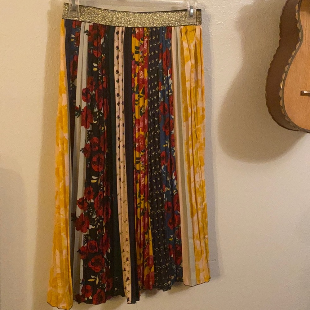 Fun pleated skirt